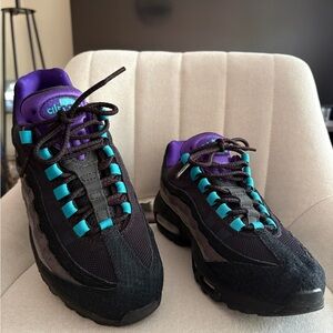 Nike Black and Purple Sneakers with Teal Highlights